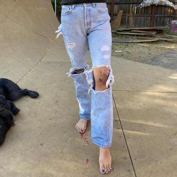 Vintage Levi’s 501 **SOLD** - Picture 3 of 6